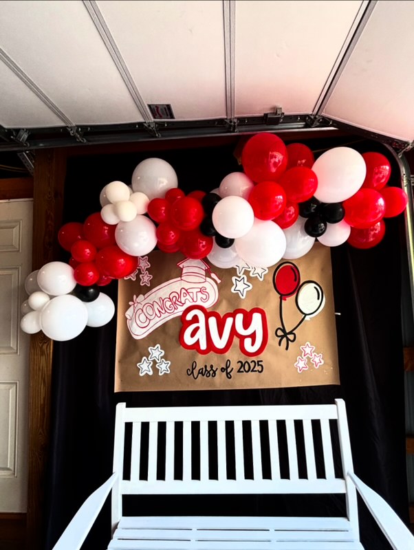 Graduation party balloon arrangement