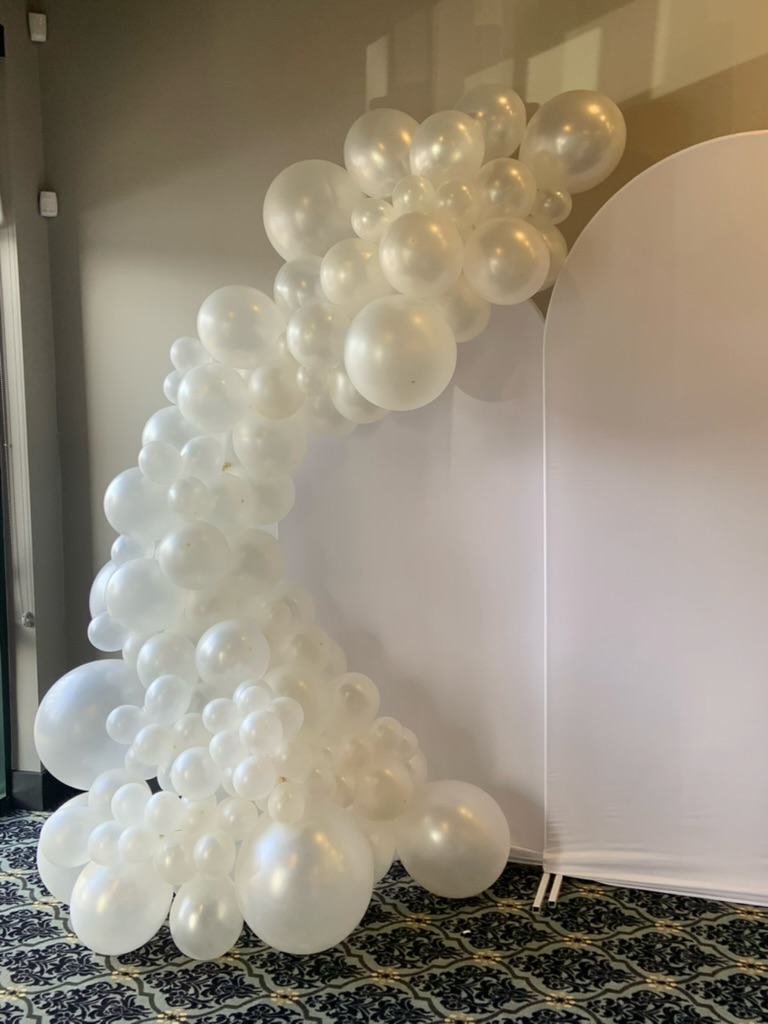 Wedding balloon decoration